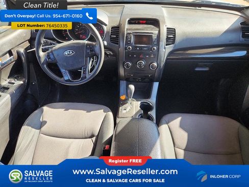 Used 2013 Kia Sorento LX w/ Convenience Pkg image 11