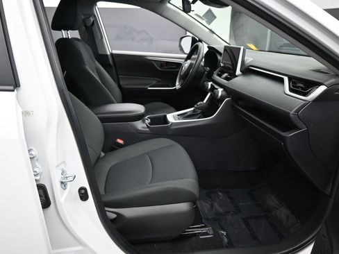 Used 2025 Toyota RAV4 LE FWD image 35