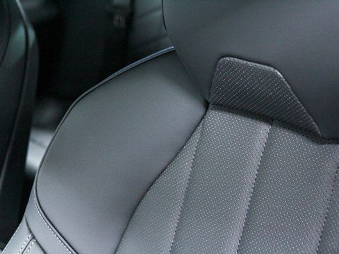 New 2026 BMW i5 eDrive40 w/ Premium Package image 25