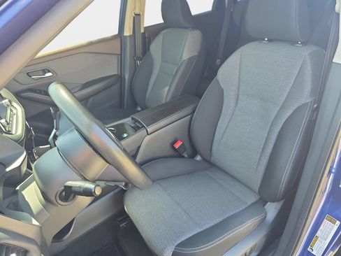 Used 2021 Nissan Rogue SV FWD image 15