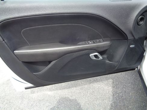 Used 2018 Dodge Challenger R/T Plus image 20