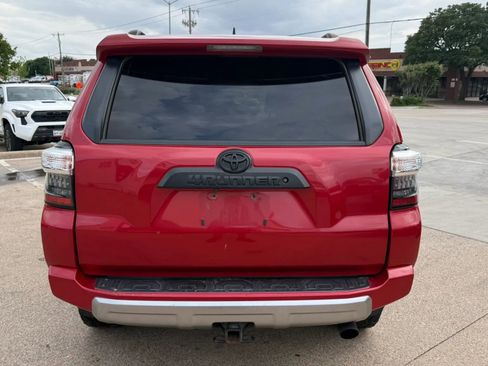 Used 2019 Toyota 4Runner TRD Off-Road Premium AWD/4WD image 3