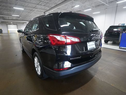 Used 2019 Chevrolet Equinox LS FWD image 33