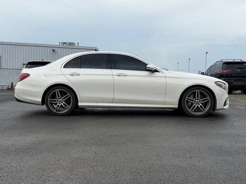Used 2019 Mercedes-Benz E 300 4MATIC image 4