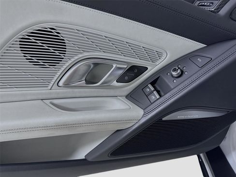 Used 2021 Audi R8 V10 w/ Premium Package image 13