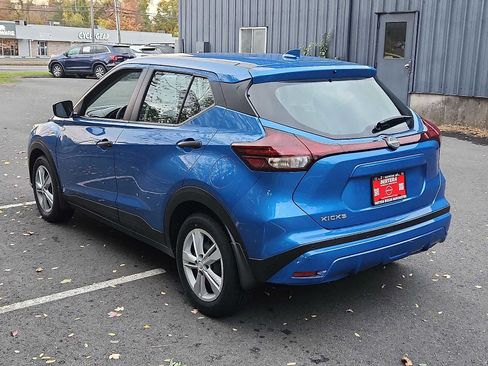 Certified 2025 Nissan Kicks Play S image 6