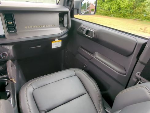 New 2026 Ford Bronco Badlands AWD/4WD image 15