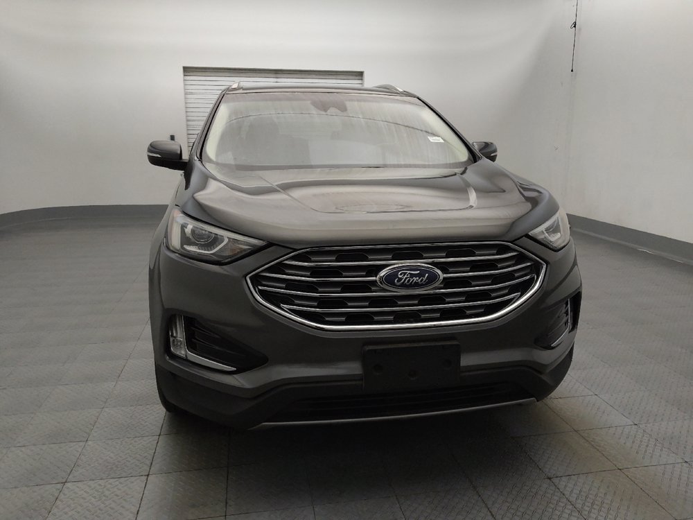 Used 2019 Ford Edge Titanium FWD image 14