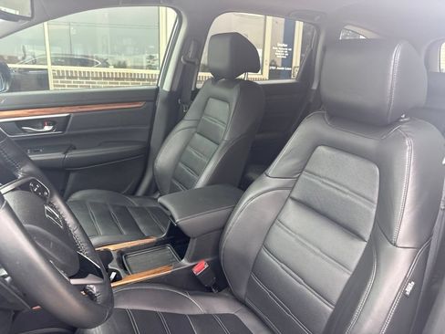 Used 2020 Honda CR-V Touring image 11
