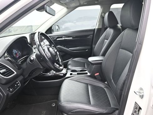 Used 2021 Kia Seltos SX w/ SX Sunroof Package AWD/4WD image 7