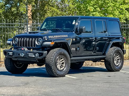 Used 2025 Jeep Wrangler Unlimited Rubicon 392 AWD/4WD image 7