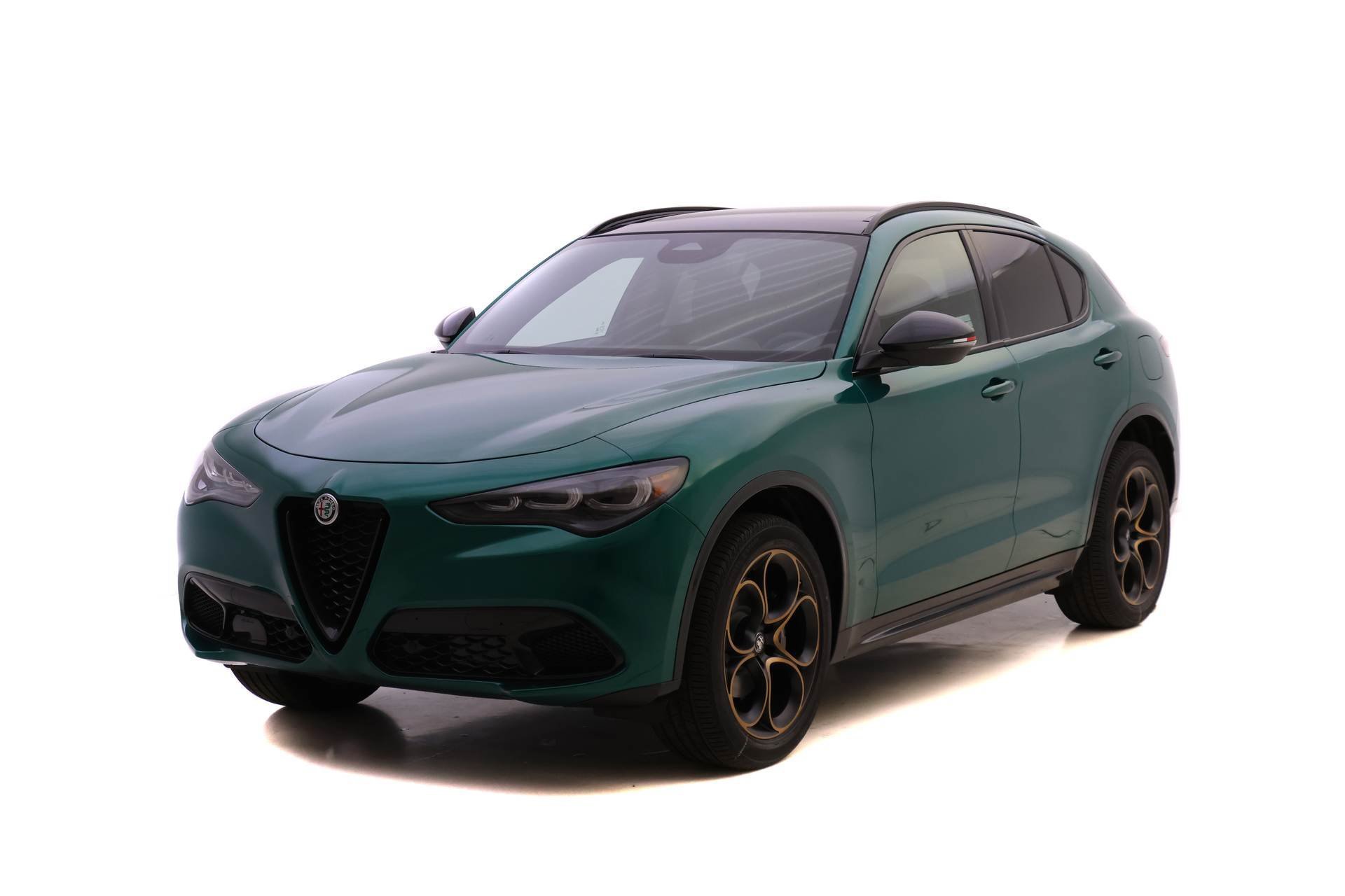 New 2025 Alfa Romeo Stelvio Sprint w/ Convenience Pack AWD/4WD image 1