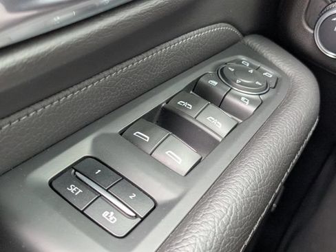 Used 2022 GMC Yukon Denali AWD/4WD image 23