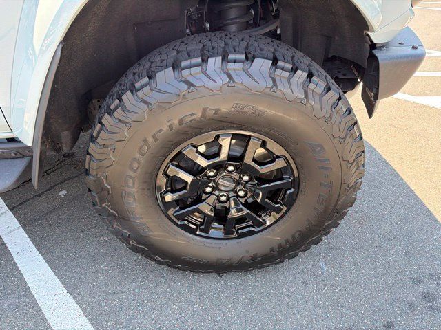 Used 2024 Ford Bronco Raptor w/ Interior Carbon Fiber Pack 6 AWD/4WD image 35