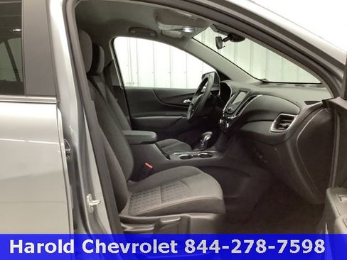 Used 2023 Chevrolet Equinox LT w/ LPO, Floor Liner Package image 11