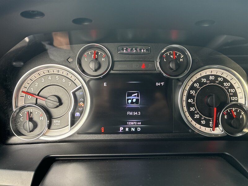 Used 2016 RAM 1500 Laramie w/ Convenience Group AWD/4WD image 23