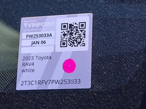 Used 2023 Toyota RAV4 XLE Premium image 26