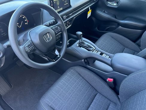 New 2026 Honda HR-V LX image 4