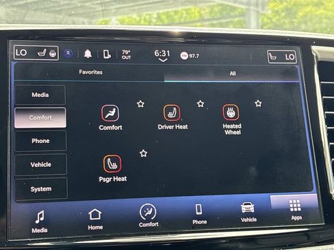 Used 2023 Chrysler Pacifica Touring-L FWD image 38