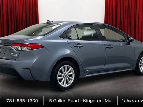 Certified 2024 Toyota Corolla LE w/ LE Convenience Package AWD/4WD image 5