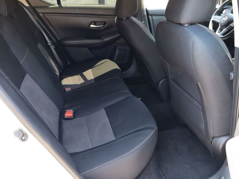 Used 2021 Nissan Sentra SR FWD image 16