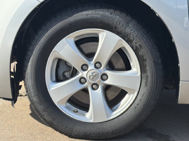 Used 2012 Toyota Sienna LE FWD image 11