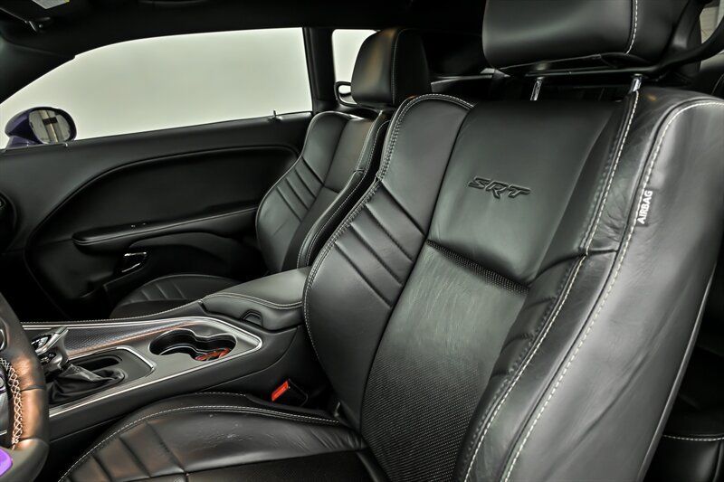 Used 2016 Dodge Challenger SRT Hellcat RWD image 17