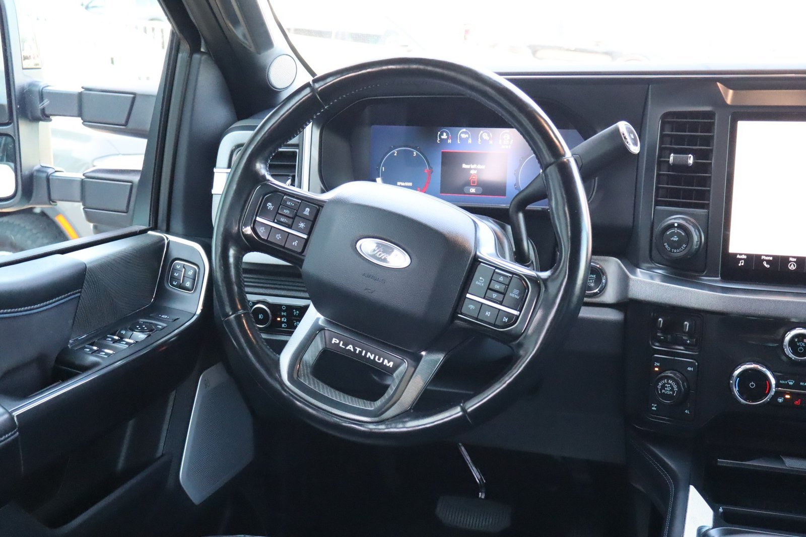Used 2025 Ford F250 Platinum w/ Tremor Off-Road Package AWD/4WD image 30