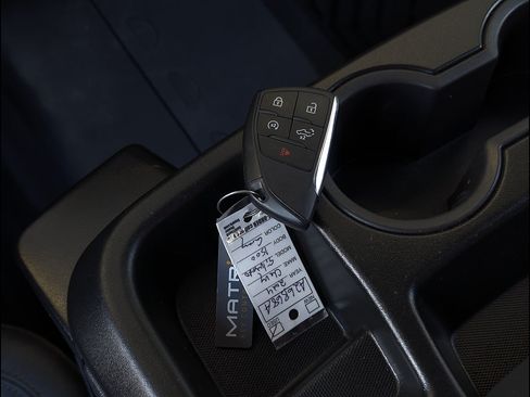Used 2024 Chevrolet Silverado 1500 LT AWD/4WD image 27