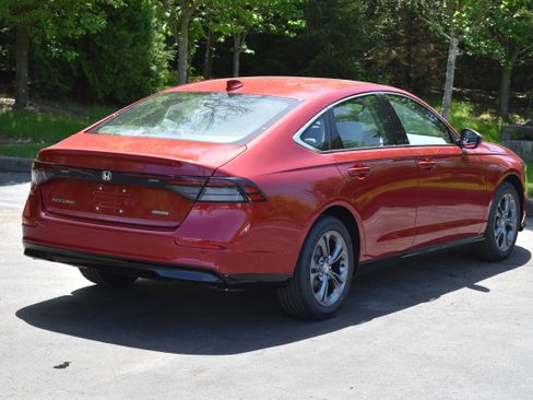 New 2025 Honda Accord EX-L image 8
