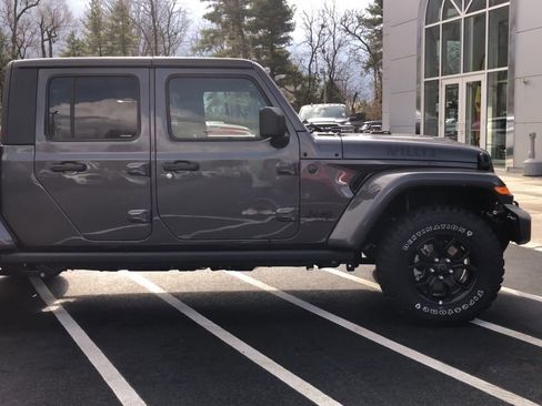 New 2026 Jeep Gladiator Willys image 9