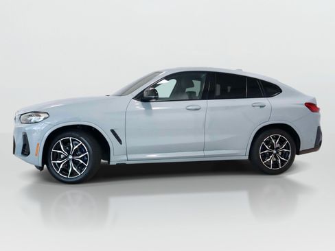Used 2024 BMW X4 M40i AWD/4WD image 2