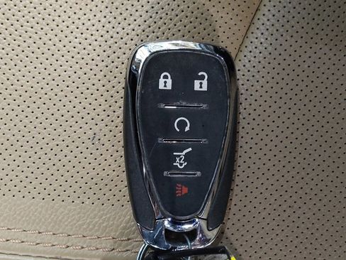 Used 2022 Chevrolet Equinox Premier image 32