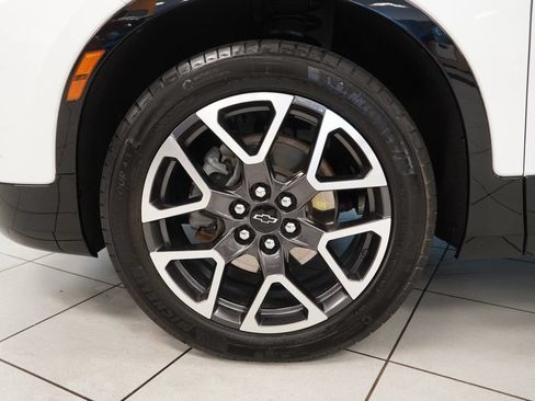 Used 2023 Chevrolet Blazer RS w/ Driver Confidence II Package FWD image 17