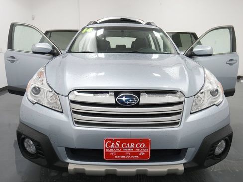 Used 2014 Subaru Outback 2.5i Limited AWD/4WD image 25