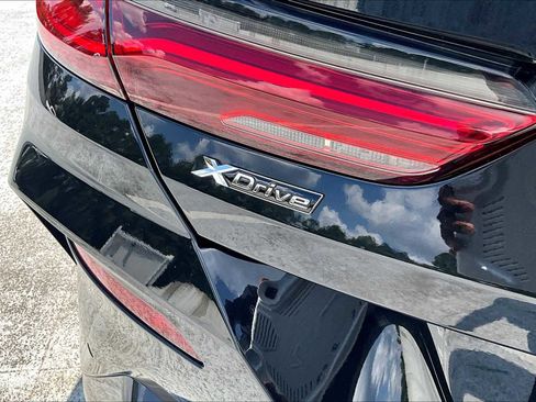 Used 2024 BMW 840i xDrive Coupe w/ Driving Assistance Package image 11