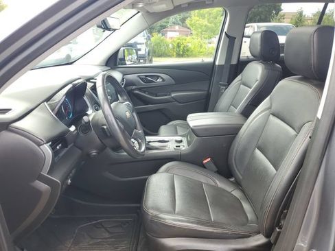 Used 2019 Chevrolet Traverse Premier AWD/4WD image 17