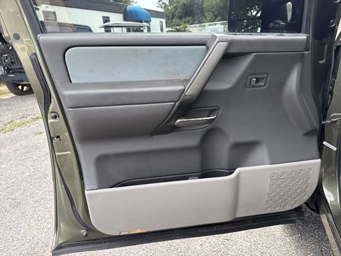 Used 2004 Nissan Titan SE image 27