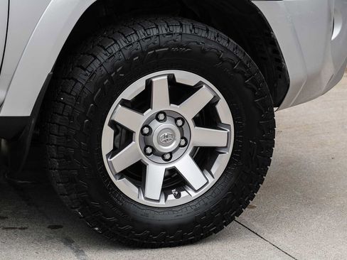 Used 2015 Toyota 4Runner Trail AWD/4WD image 56