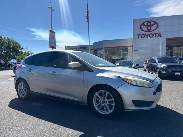 Used 2018 Ford Focus SE FWD image 1