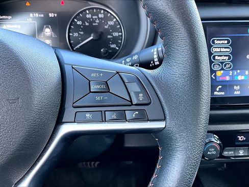 Certified 2023 Nissan Kicks SR FWD image 24