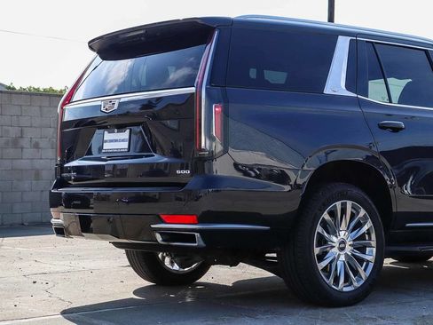 Used 2023 Cadillac Escalade Premium Luxury w/ Performance Package AWD/4WD image 12