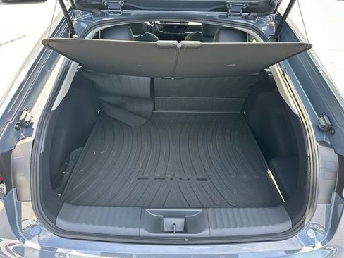 Used 2025 Toyota Prius XLE FWD image 26