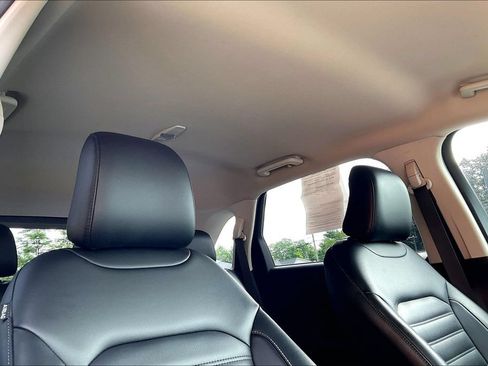 Used 2021 Ford Edge SEL w/ Convenience Package AWD/4WD image 21