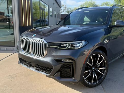 Used 2019 BMW X7 xDrive40i w/ M Sport Package AWD/4WD image 6