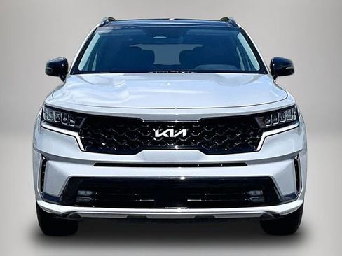 Used 2023 Kia Sorento EX w/ Panoramic Sunroof Package FWD image 3