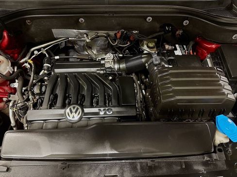 Used 2018 Volkswagen Atlas SEL image 38