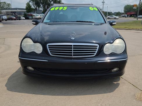 Used 2004 Mercedes-Benz C 230 Sedan image 3