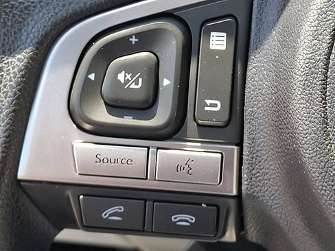 Used 2018 Subaru Forester 2.5i Premium AWD/4WD image 22