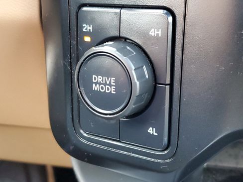 Certified 2024 Ford F250 Lariat AWD/4WD image 27